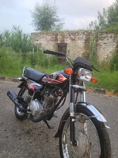 Honda 125 black 2024