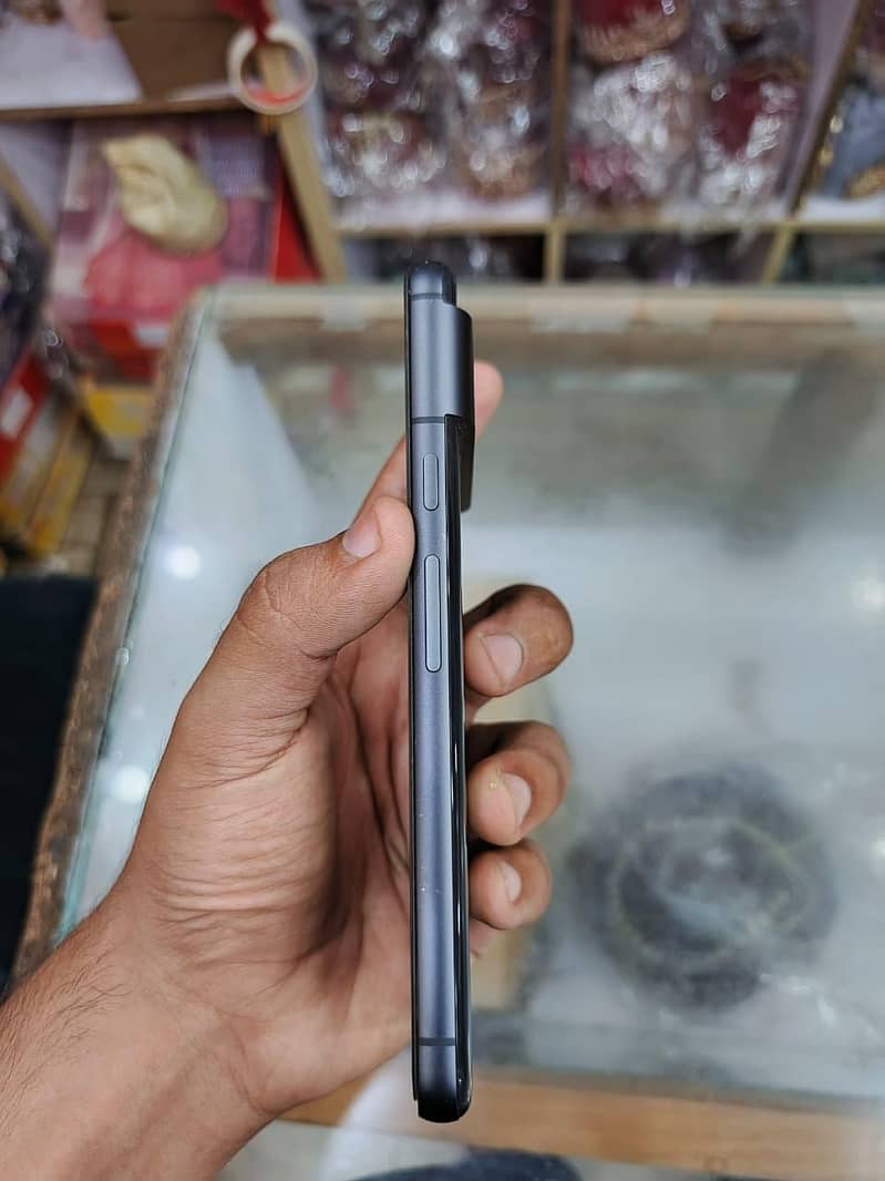 Google Pixel 8 2