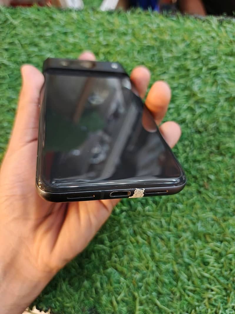 Google Pixel 8 5