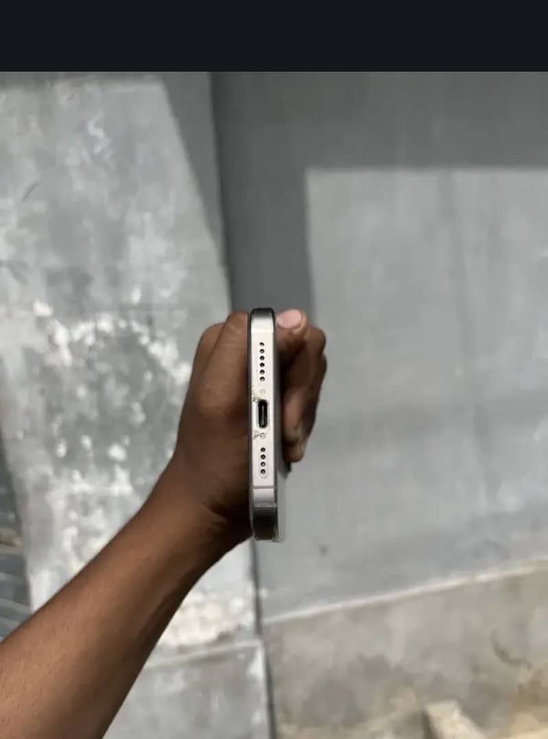 Apple iPhone 13 Pro 1