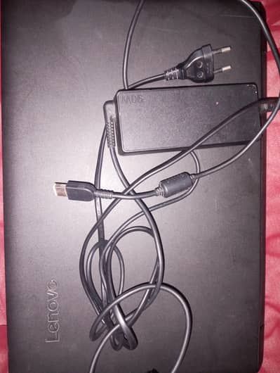 Lenovo v130 8gb ran ssd 256 gb