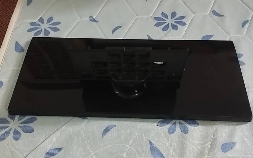 TV STAND 2