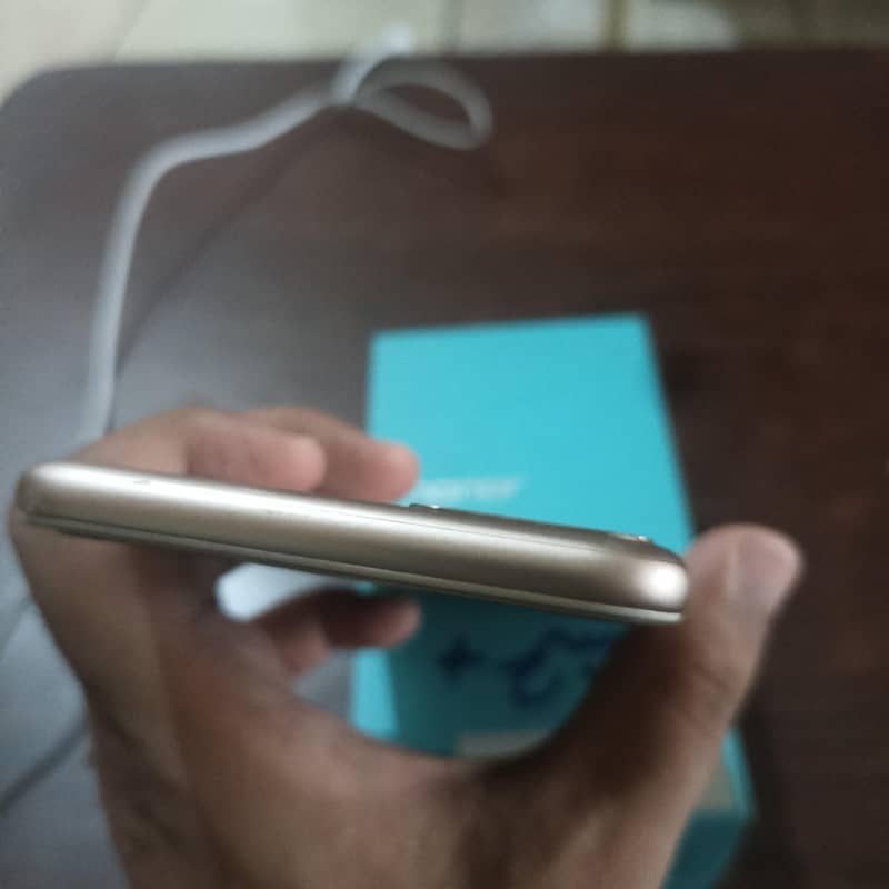 Honor 7C 5
