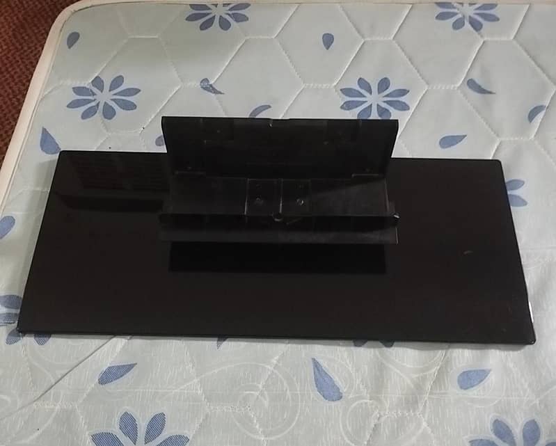 TV STAND 3