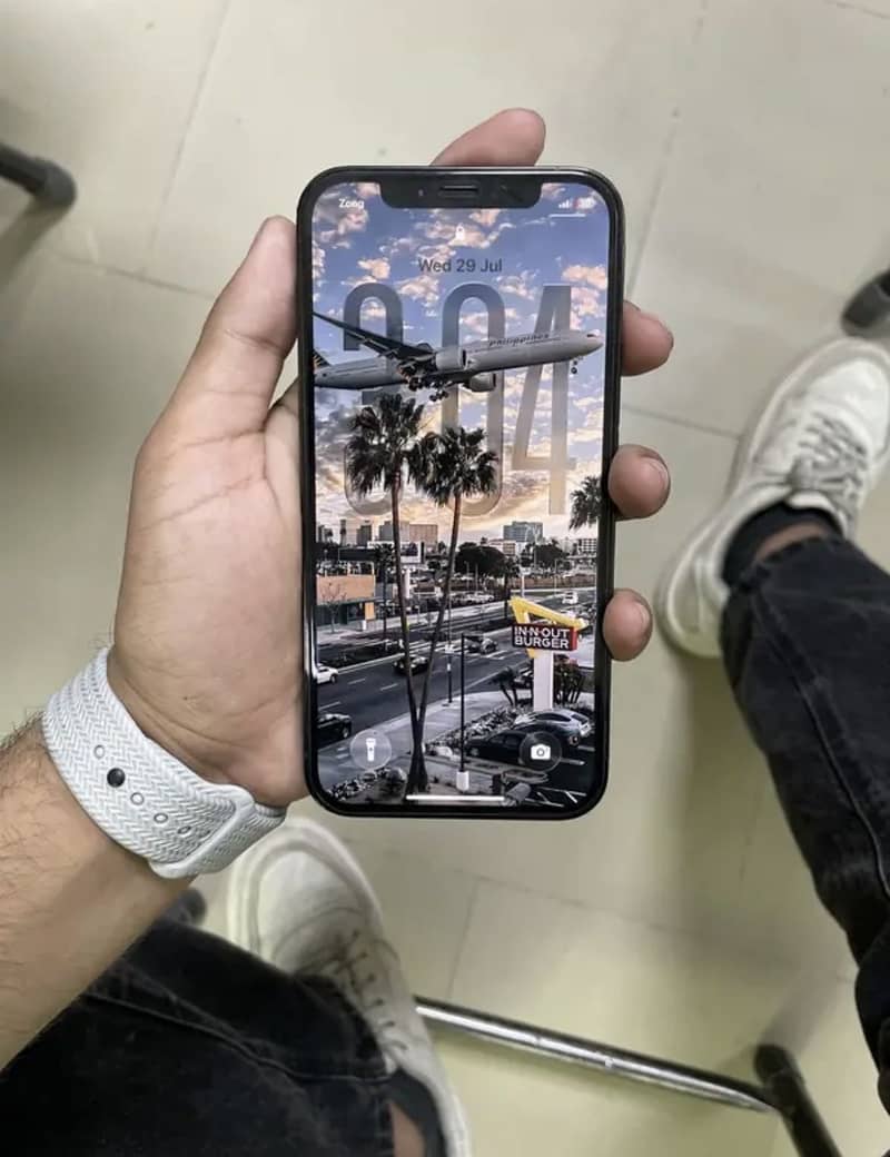 Apple iPhone 12 Pro 0