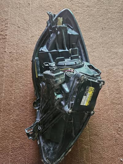toyota vitz head lights 2006 -2010 10/10 condition