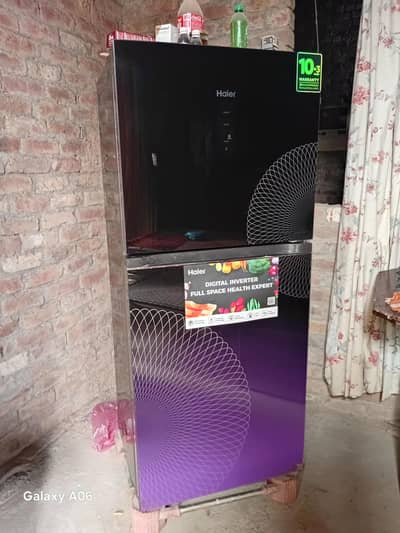 haier fridg HRF368 for sale colour black and purple  03454155767