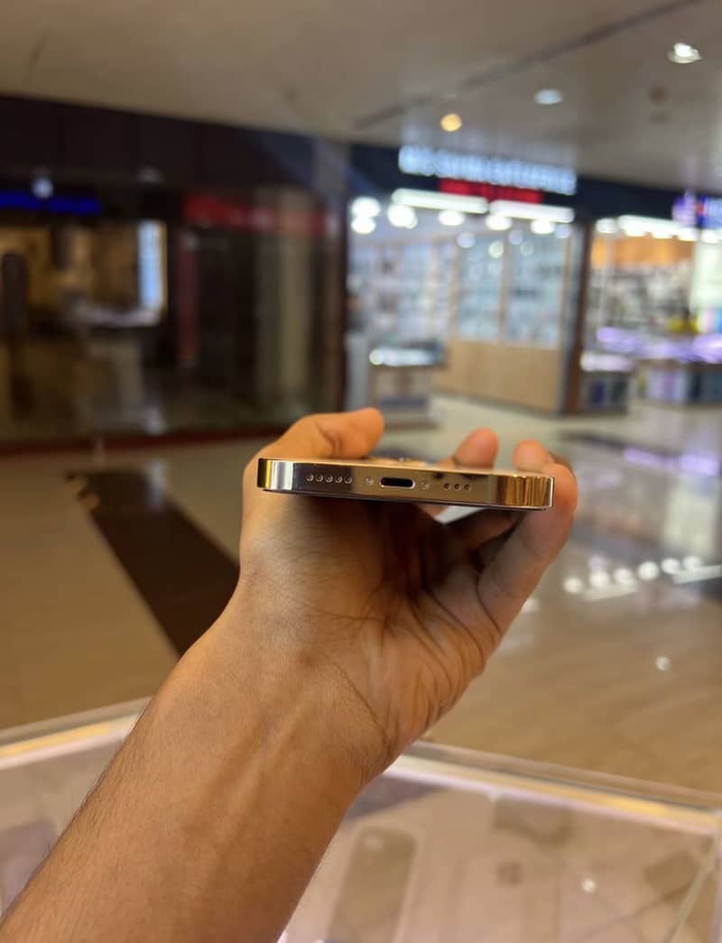 Apple iPhone 12 Pro 5