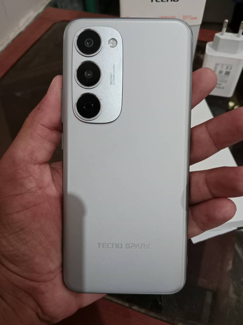 Tecno Spark 40 Pro Plus 1