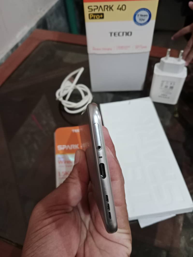 Tecno Spark 40 Pro Plus 4