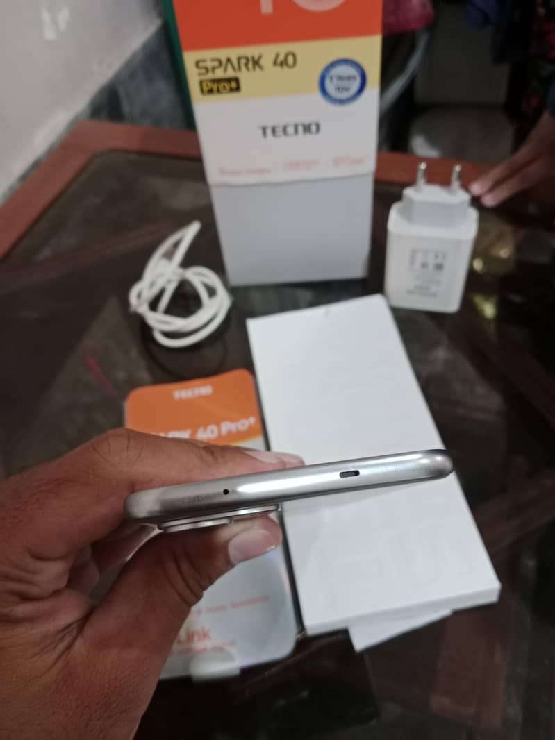 Tecno Spark 40 Pro Plus 6