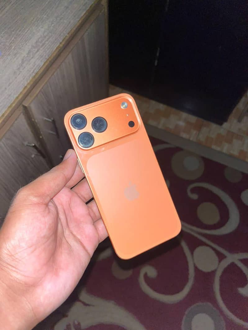 Apple iPhone 17 Pro Max 1