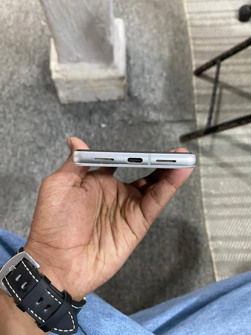 Google Pixel 7 3