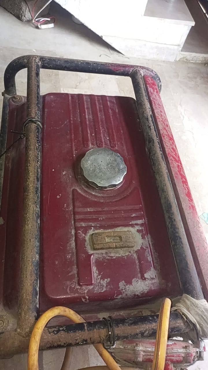Elemax generator 4