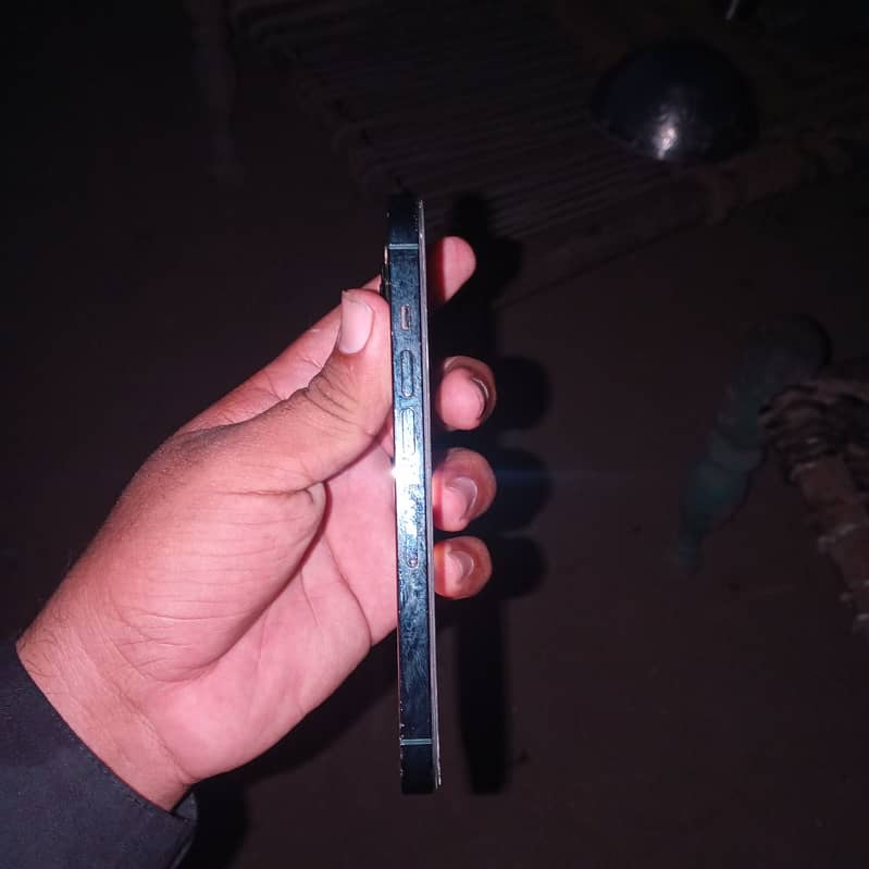 Apple iPhone 13 Pro bypass 1