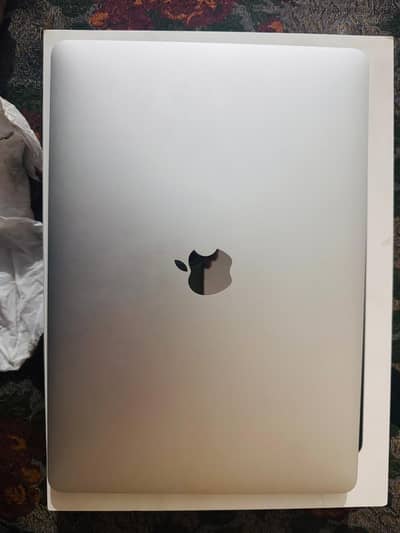 MacBook Pro M2 13 inches