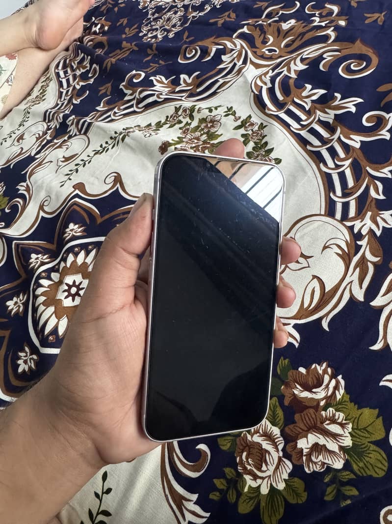 Apple iPhone 14 5