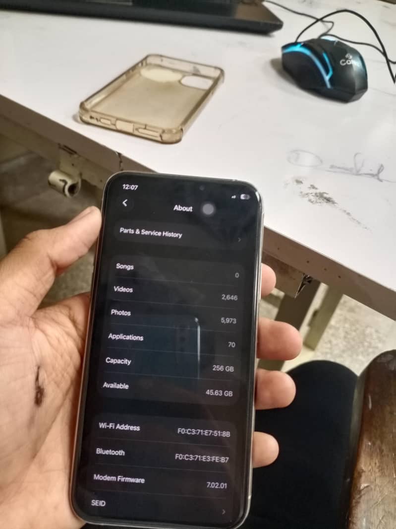 Apple iPhone 11 Pro 1