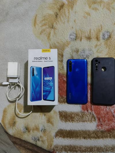 Realme 5 (( With Box And Charger )) Urgent sale 03441044710