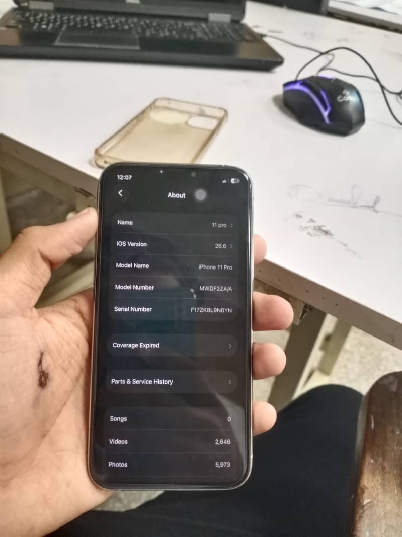 Apple iPhone 11 Pro 2