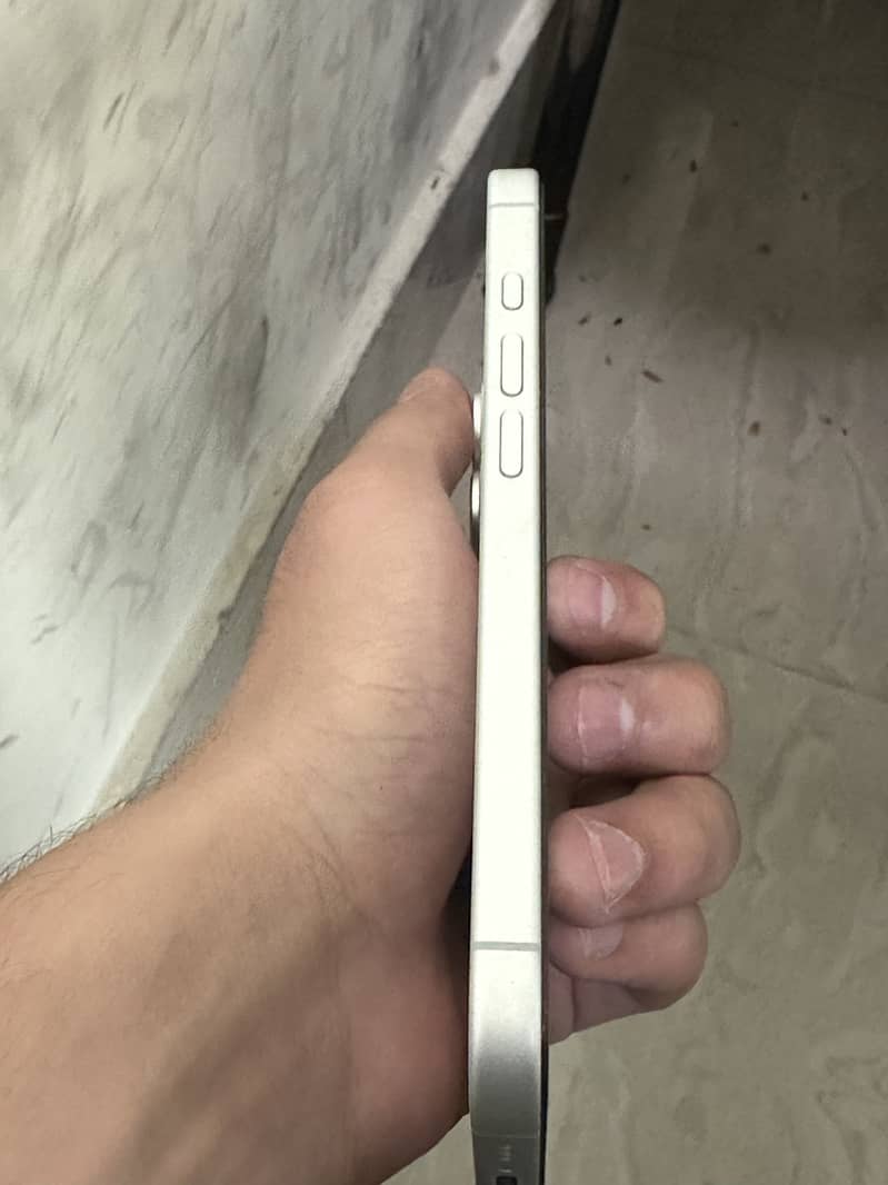 Apple iPhone 17 2
