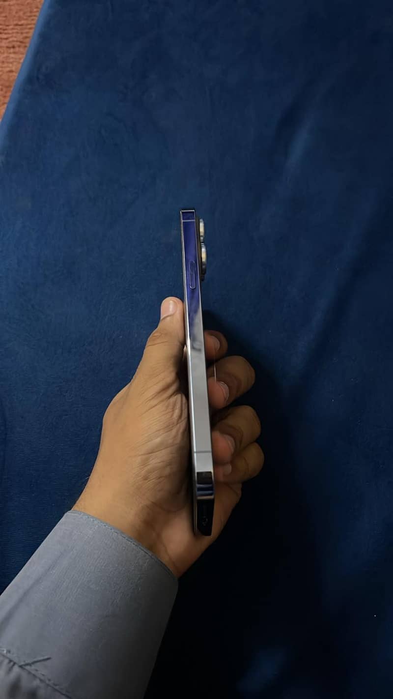 Apple iPhone 13 Pro Max 4