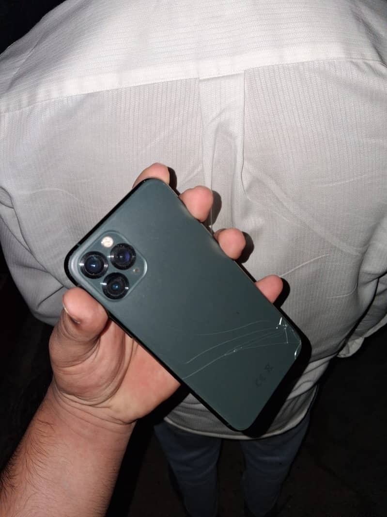 Apple iPhone 11 Pro 6