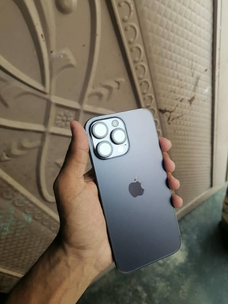 Apple iPhone 14 Pro Max 2