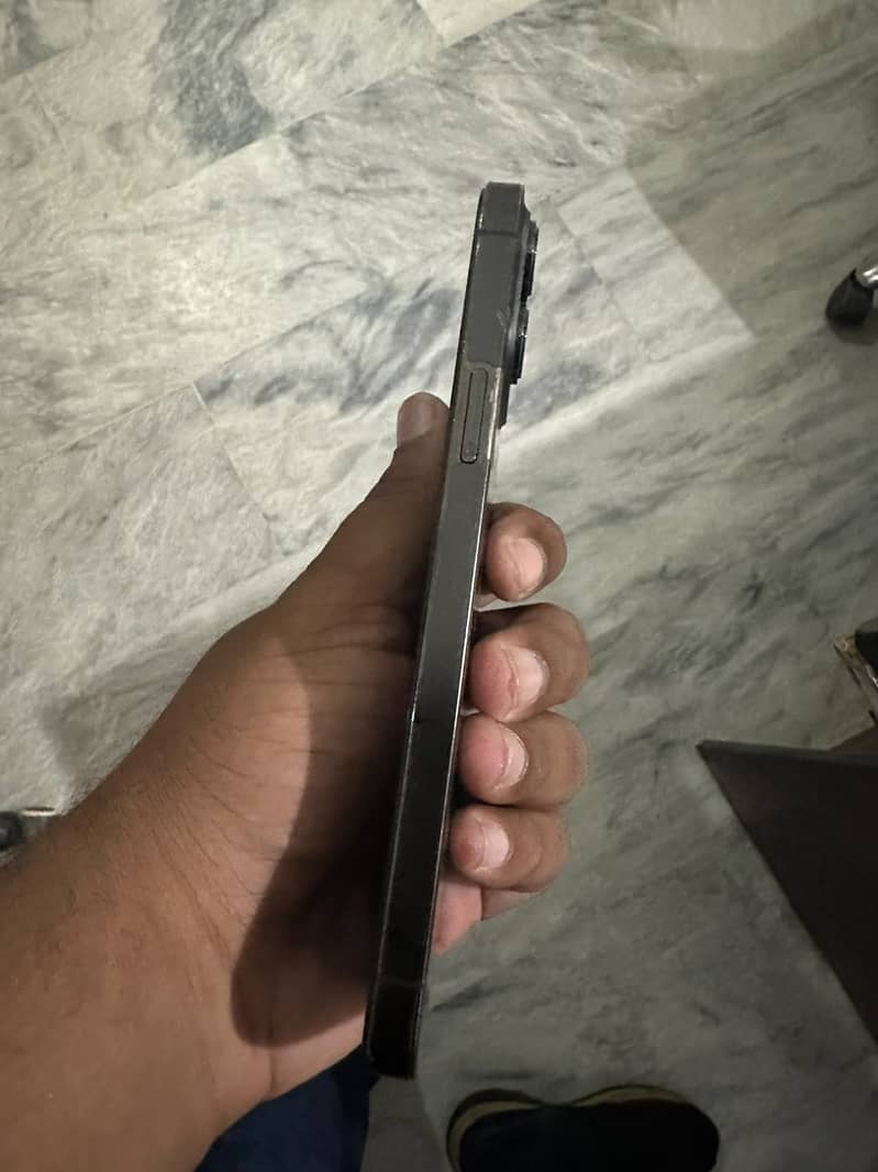 Apple iPhone 13 Pro Max 5