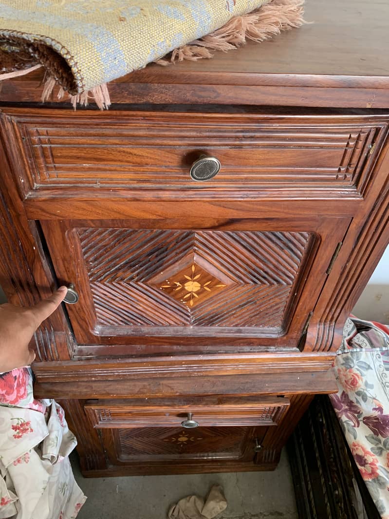 Solid Wood Dressing Sheesha & 2 side table 1