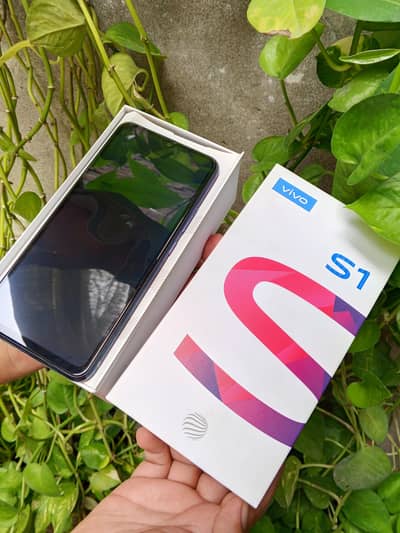 Vivo S1