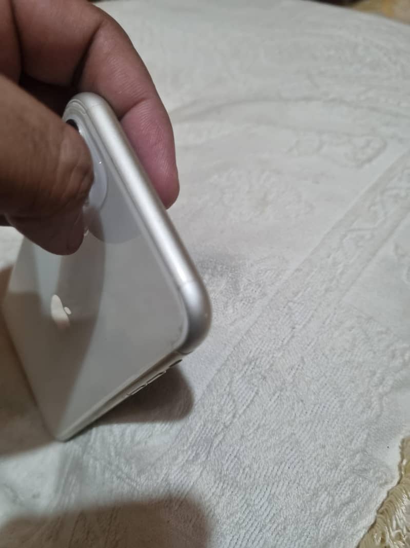 Apple iPhone 11 2