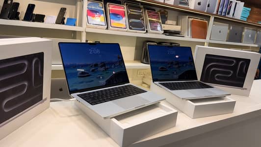 MacBook Pro 14" M5 Ram 16 / 24 GB SSD 1TB Apple Warranty