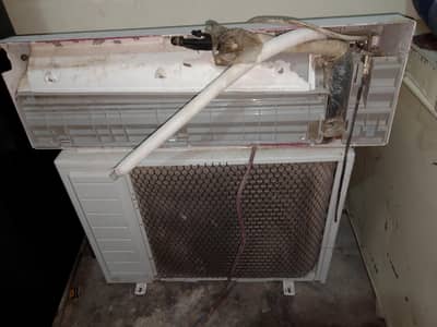 1.5 ton Gree AC for sell