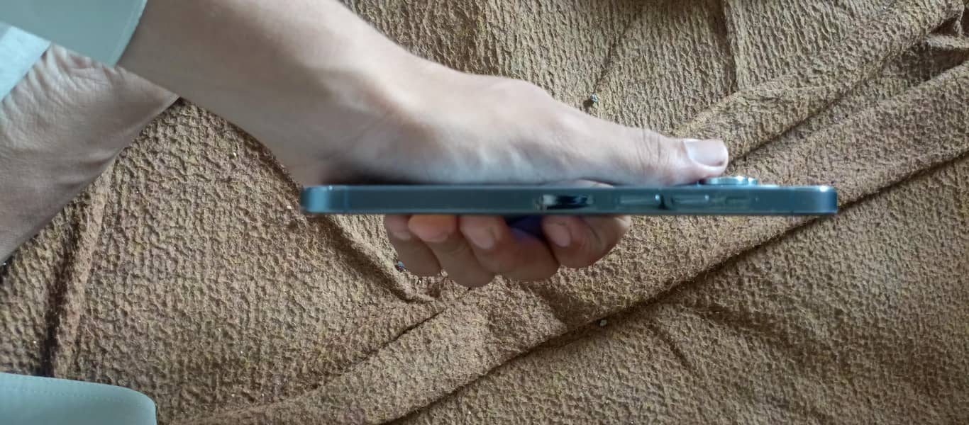 Apple iPhone 13 Pro Max 4