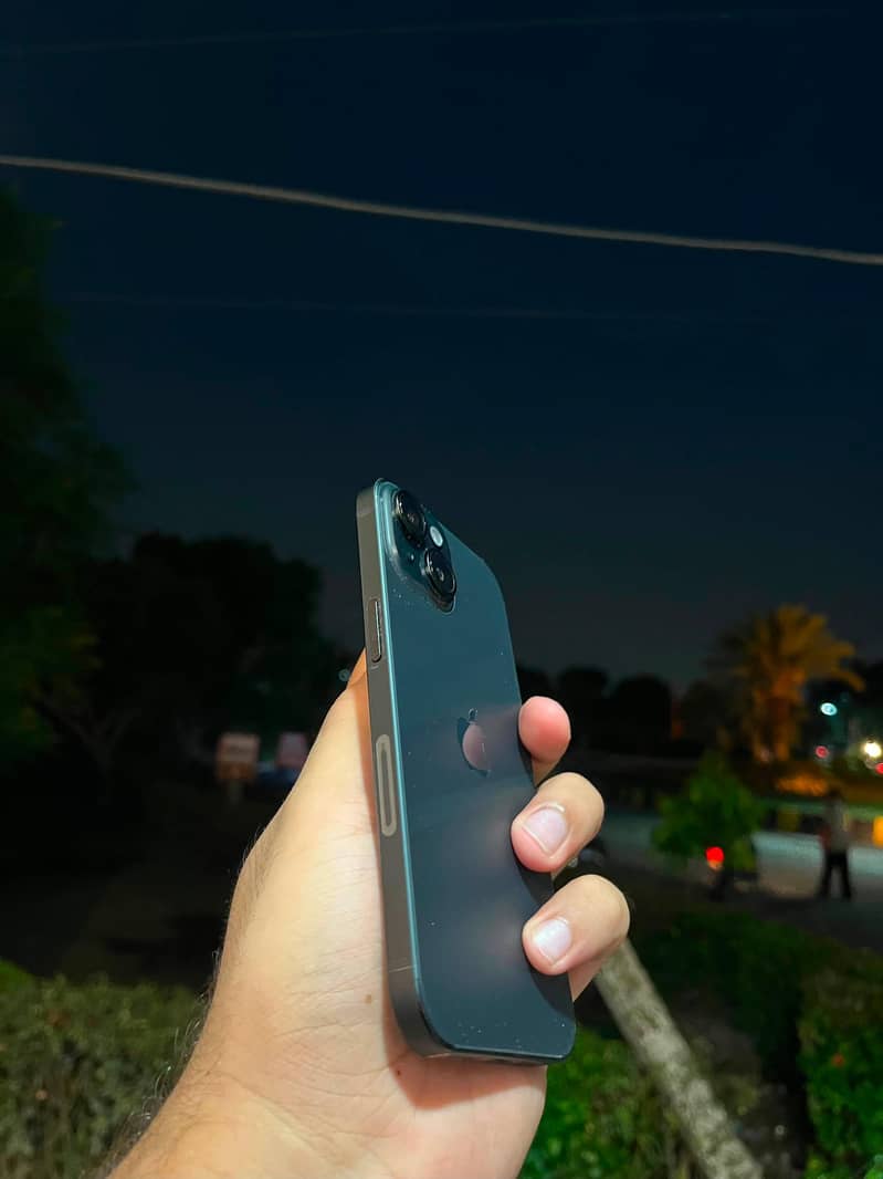 Apple iPhone 15 6