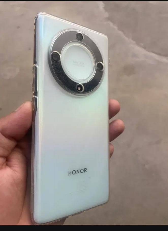 Honor Magic5 Lite 3