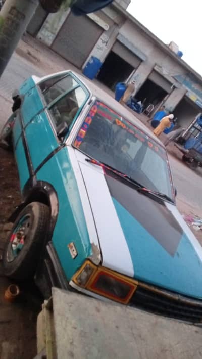 Nissan Sunny 1985