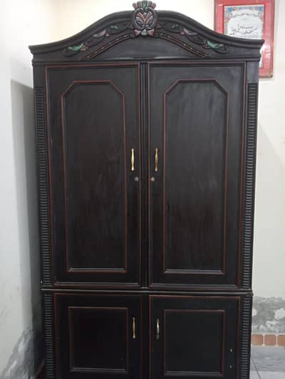 almari good condition