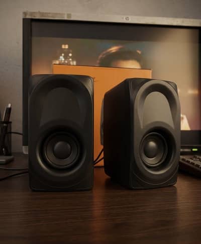 Brand new speakers with vibrating specialiaty 70% off