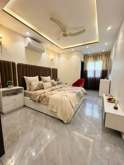 Luxury apartment available for daily and weekly basis DHA near Airport