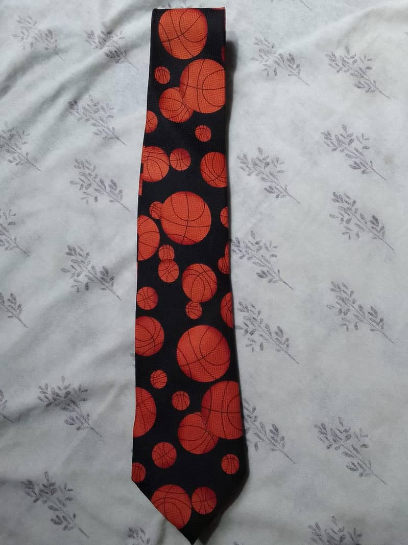  TIE  8