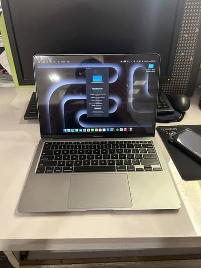 Mac Book Air 2020