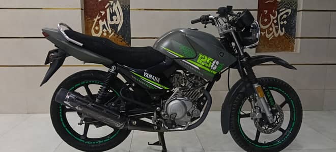 Yamaha YBR 125G 2023 Metallic Grey – Mint Conditio | Punjab Registered