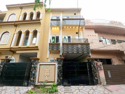 5.5 Marla Triple Story House For Sale