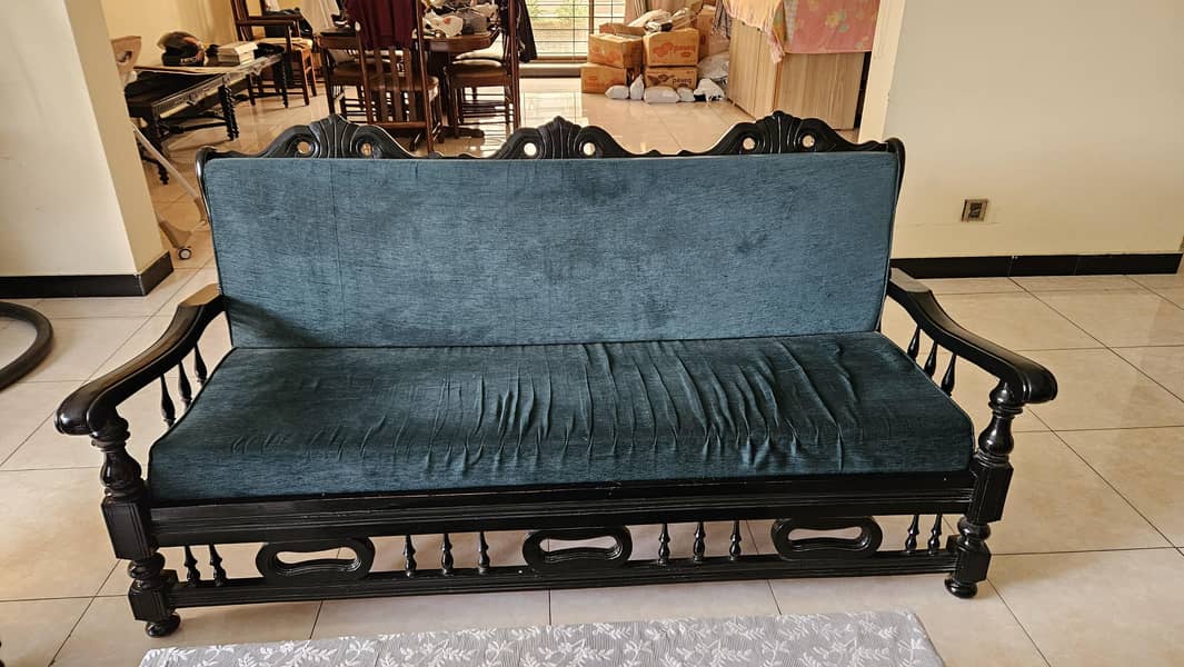 sofa set availabe 2