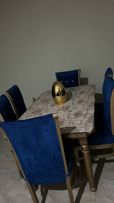 Interwood Dining Table with 6 Chairs