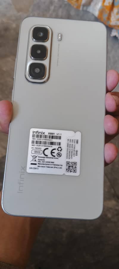 Infinix Hot 50 Pro with box and charger 8/128 under display finger
