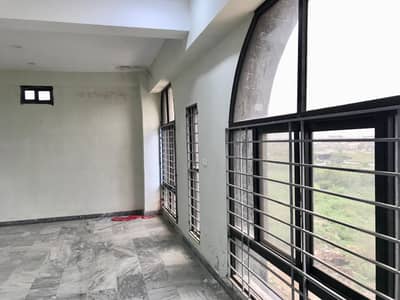 COMMERCIAL BUILDING AVAILABLE FOR RENT Prime Location Sawan Expressway, Islamabad Covered Area: Approx. 14,350 SQ. FT.