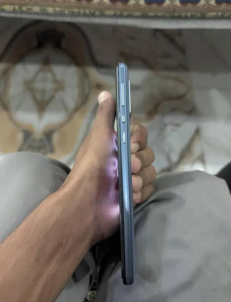 Sharp Aquos Zero 3
